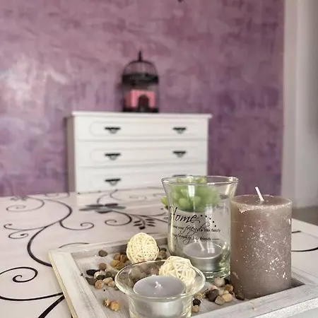 Apartament The Pink House